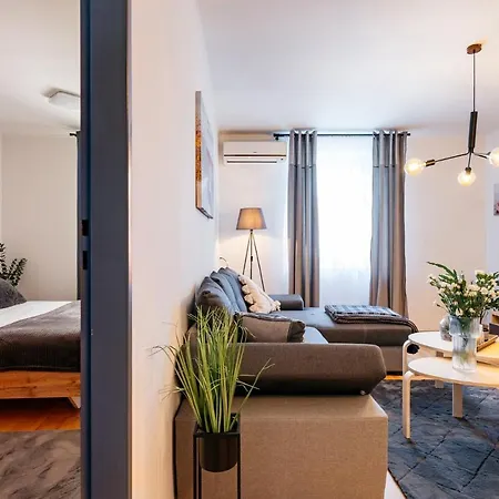 Lägenhet Cosy - Loftaffair Kraków