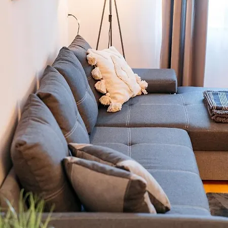 Cosy - Loftaffair Apartman
